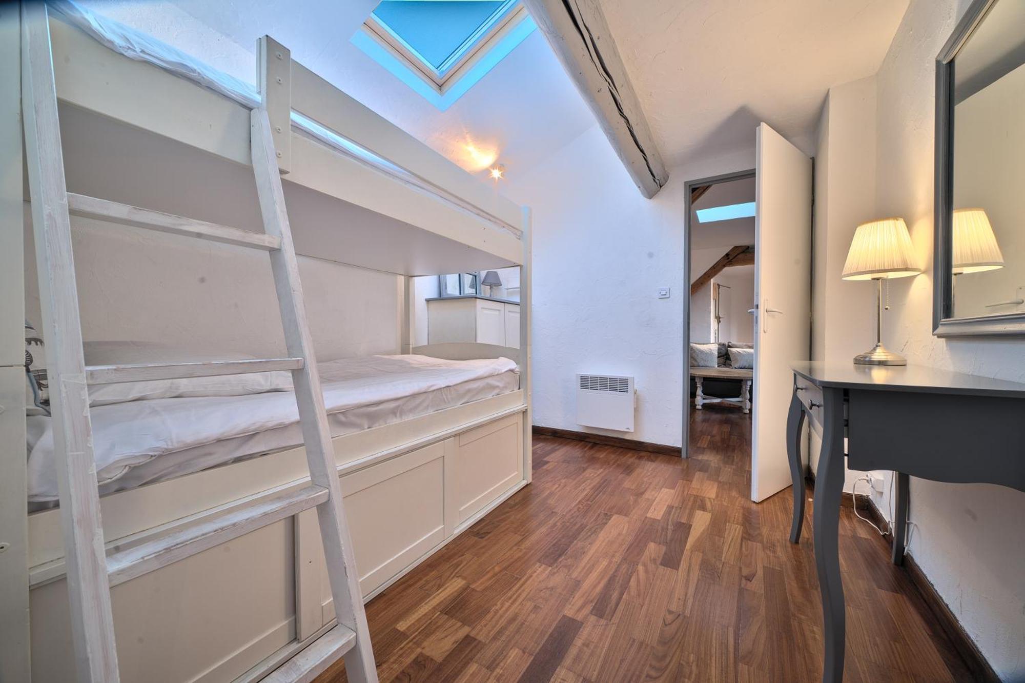 Unsejourametz - Charme De L'ancien, Hyper-centre, Parking Appartement *